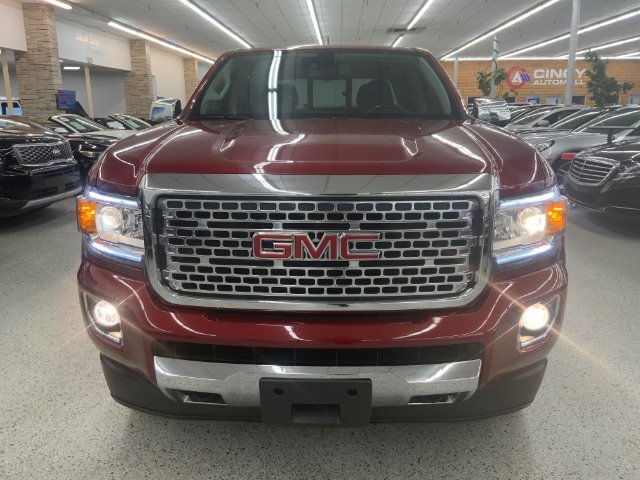 Used 2019 GMC Canyon Denali image 3