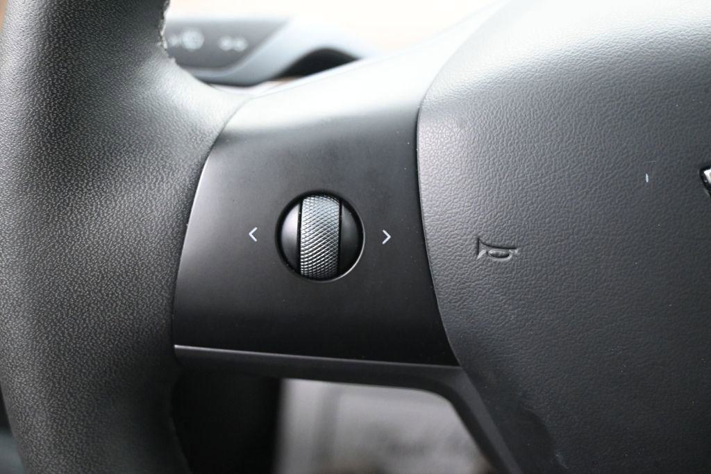 Used 2023 Tesla Model 3 Standard Range RWD image 22