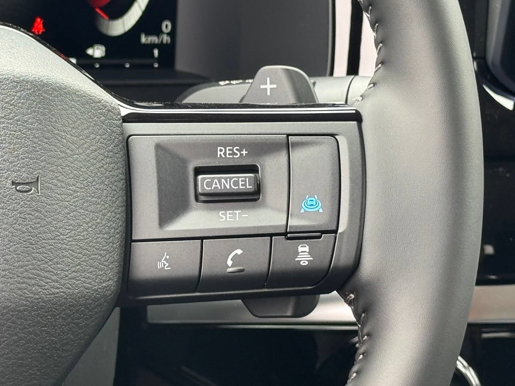 New 2026 Nissan Pathfinder SL FWD image 16