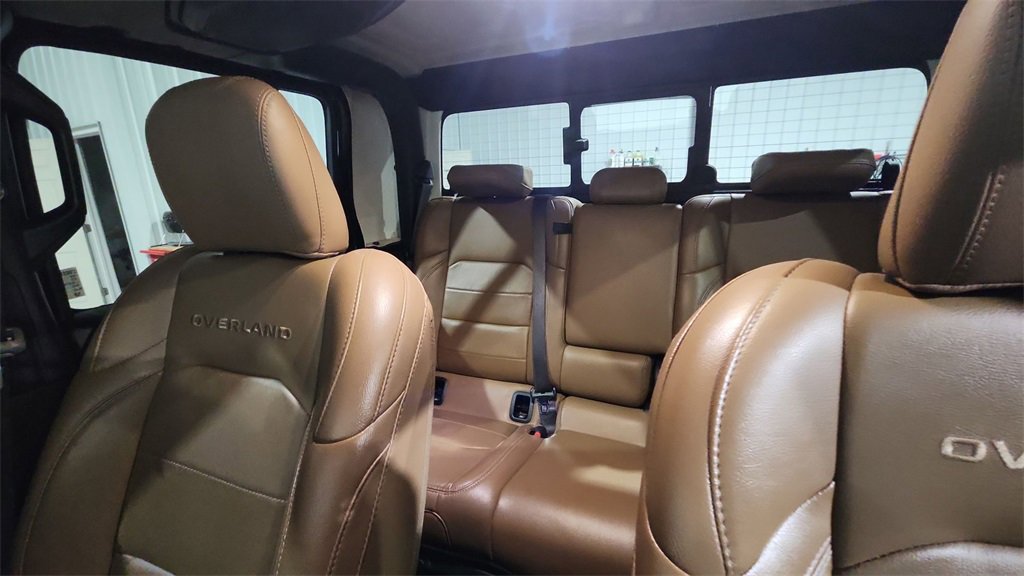 Used 2020 Jeep Gladiator Overland image 26