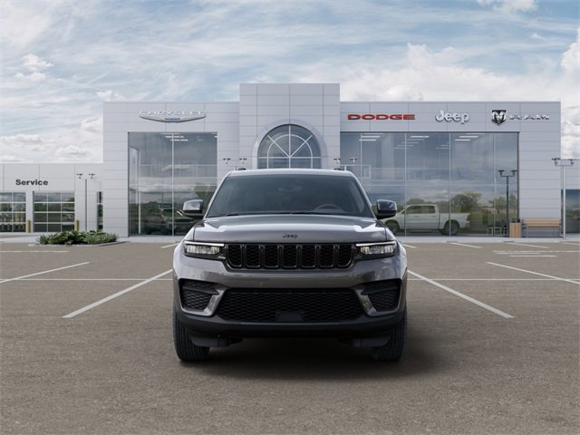 New 2025 Jeep Grand Cherokee Altitude image 6