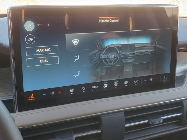 Certified 2024 Lincoln Corsair AWD w/ Equipment Group 101A image 20