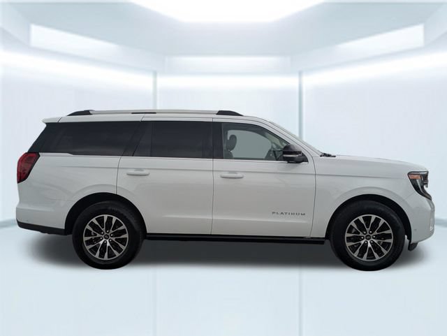 Used 2025 Ford Expedition Platinum AWD/4WD image 9
