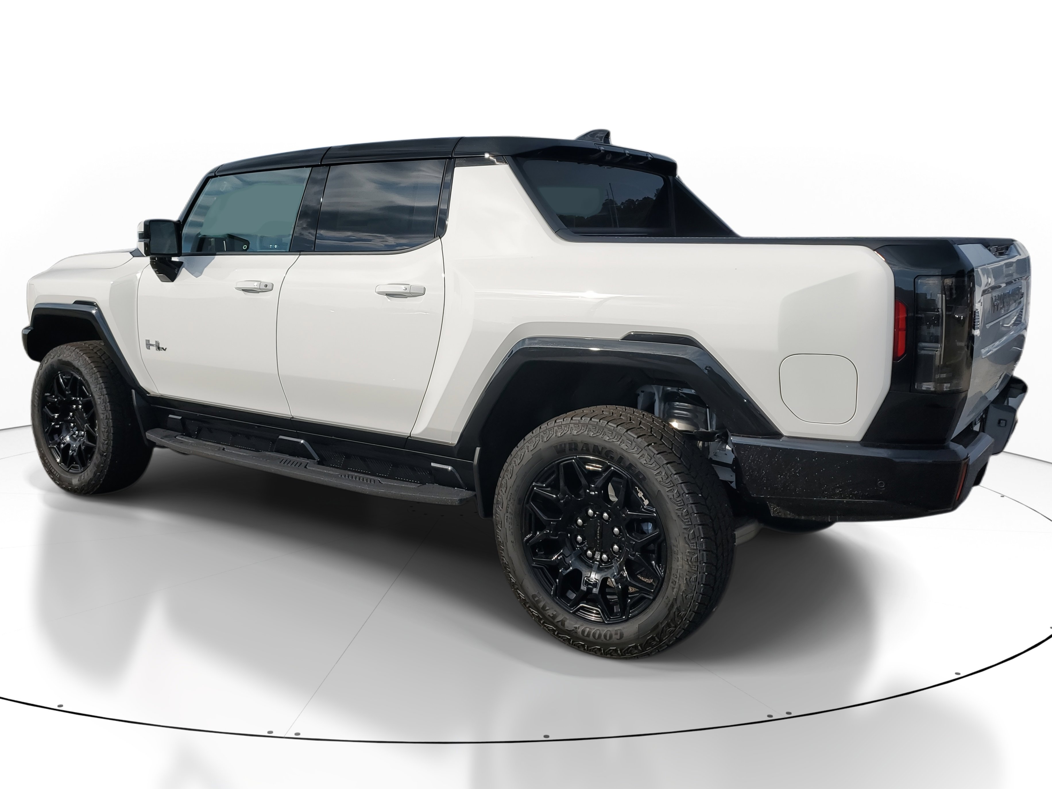 New 2025 GMC Hummer EV 2X image 4