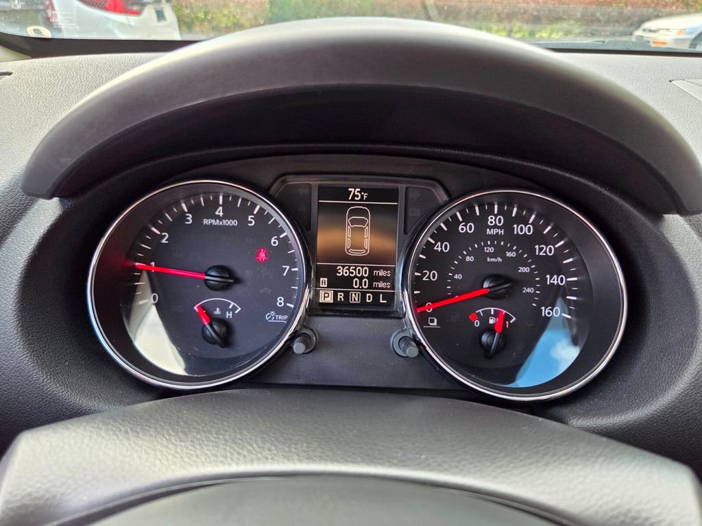 Used 2015 Nissan Rogue S w/ Convenience Package image 22