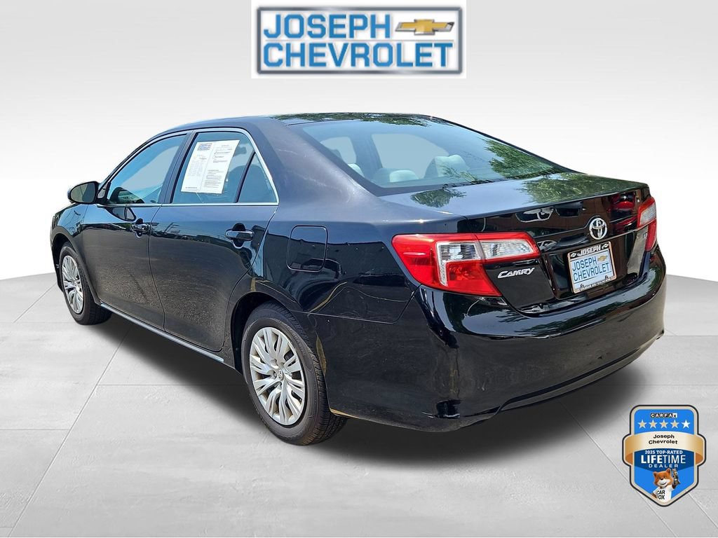 Used 2012 Toyota Camry LE FWD image 3