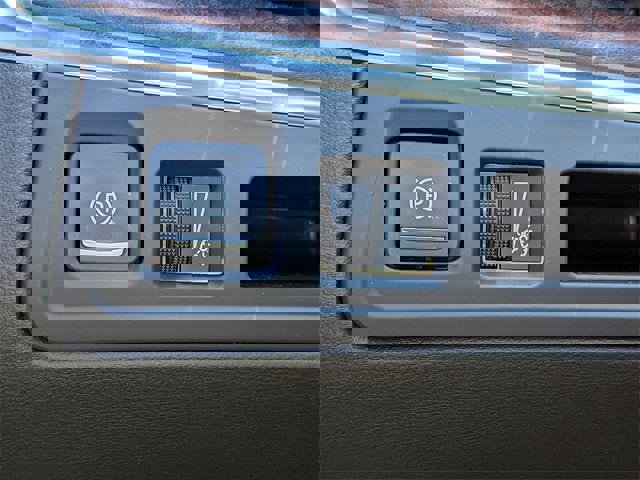 New 2025 Cadillac XT5 Sportv image 26