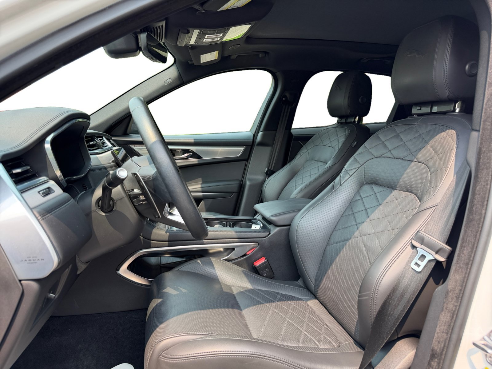 Used 2023 Jaguar F-PACE S AWD/4WD image 10