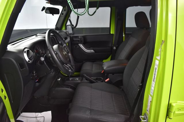 Used 2012 Jeep Wrangler Unlimited Sahara AWD/4WD image 9