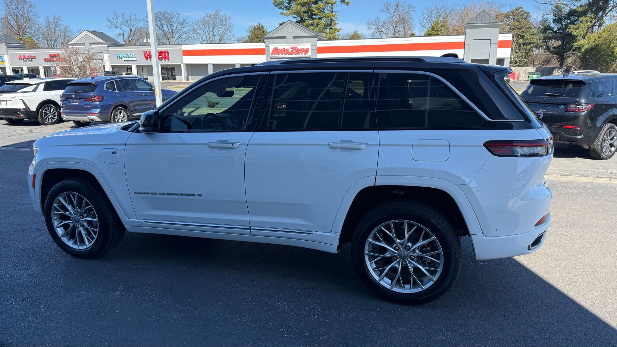 Used 2022 Jeep Grand Cherokee Summit image 5