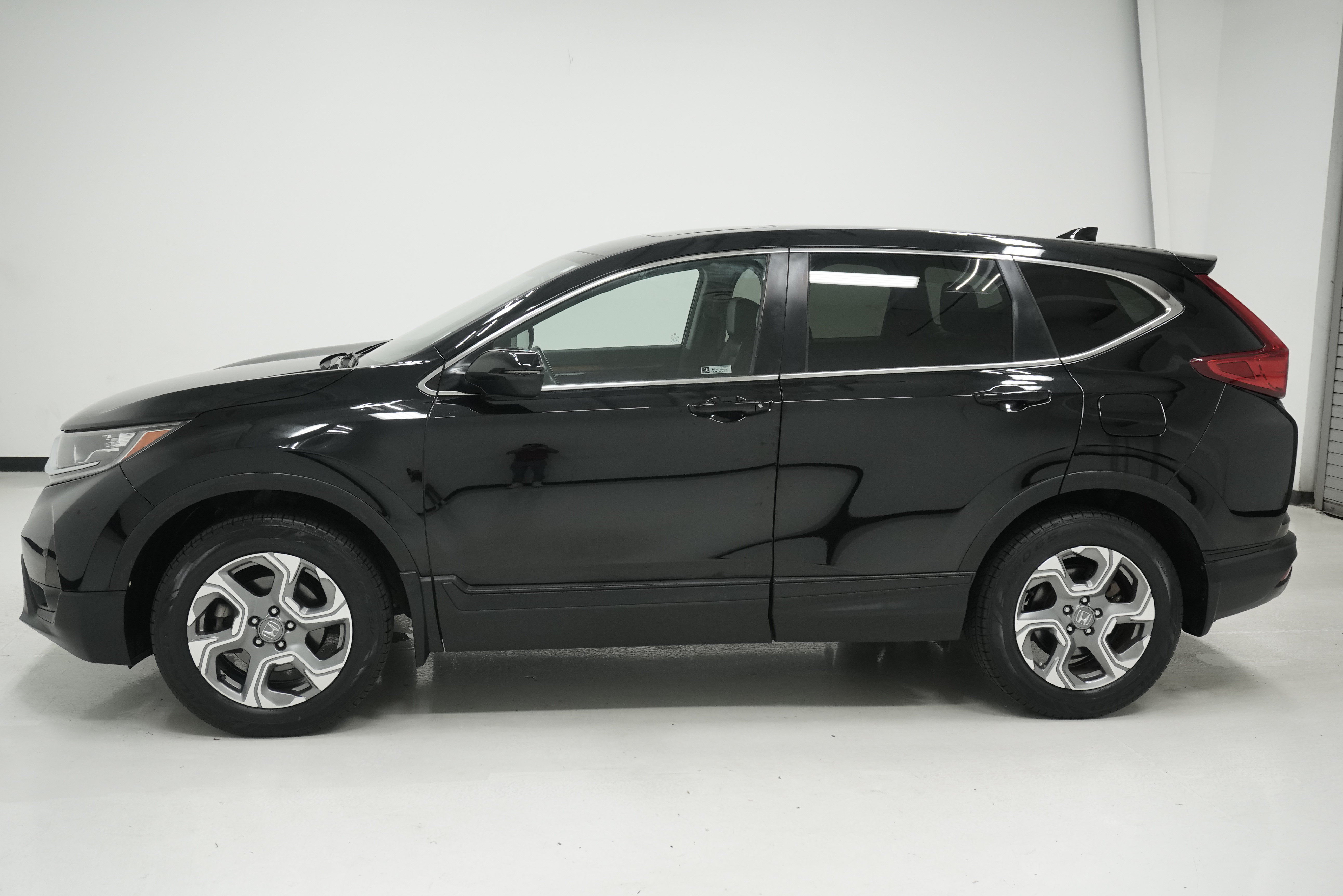 Used 2019 Honda CR-V EX-L image 6