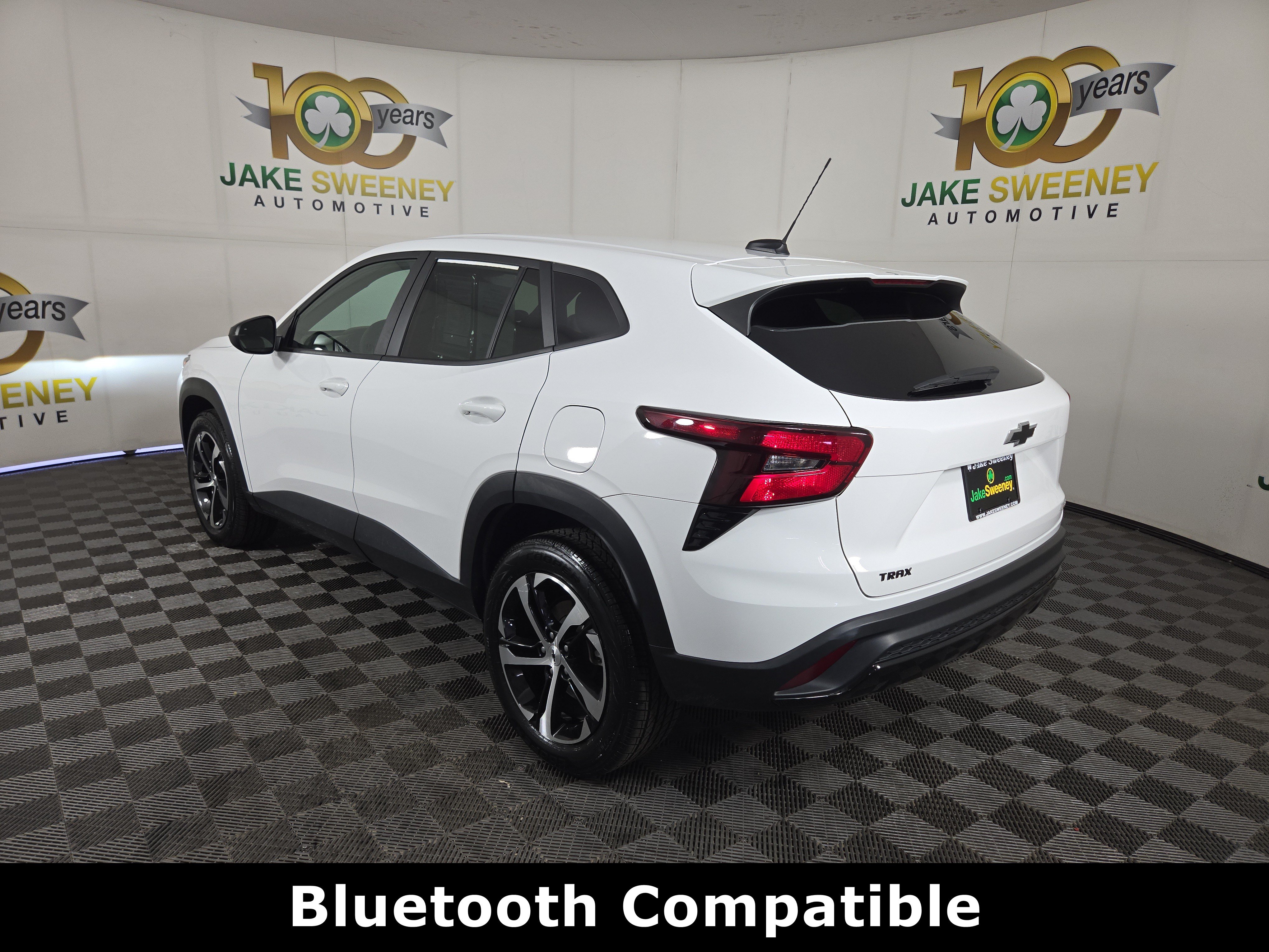 Certified 2024 Chevrolet Trax RS w/ Sunroof Package FWD image 6