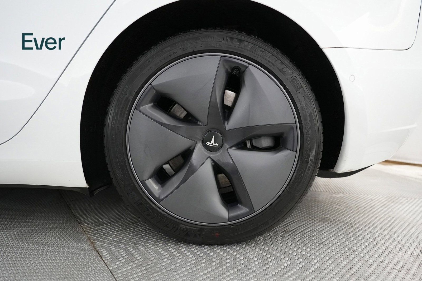 Used 2020 Tesla Model 3 Standard Range image 20