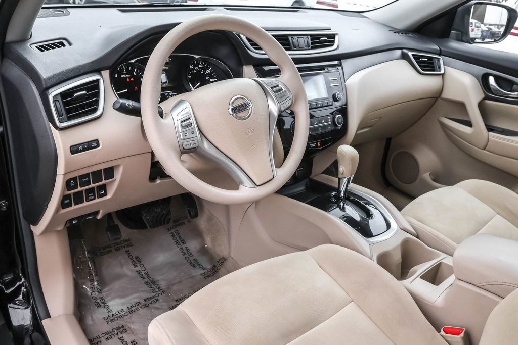 Used 2015 Nissan Rogue S image 5