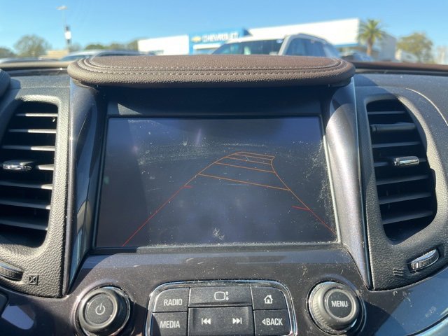 Used 2015 Chevrolet Impala LT w/ Convenience Package image 20