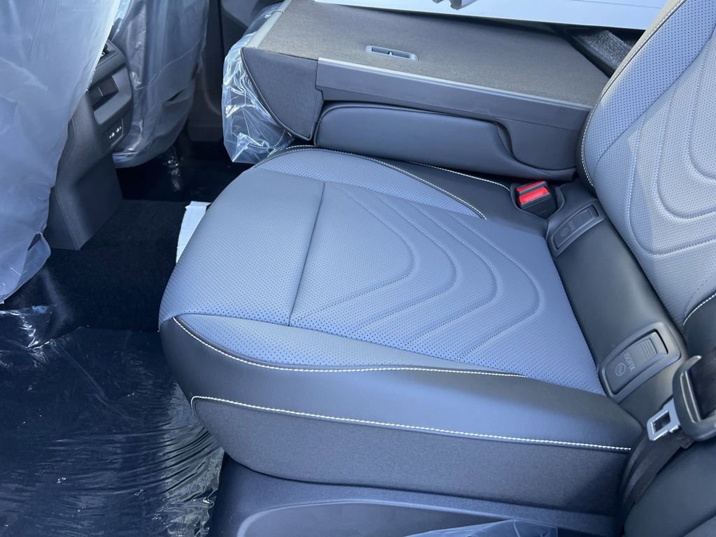 New 2026 Volkswagen Tiguan SE image 13