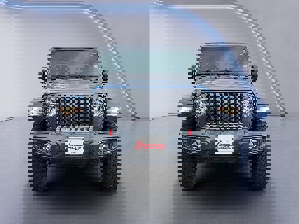 Used 2020 Jeep Gladiator Rubicon w/ Cold Weather Group image 8