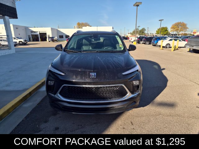 Certified 2024 Buick Encore GX Sport Touring w/ Comfort Package AWD/4WD image 3