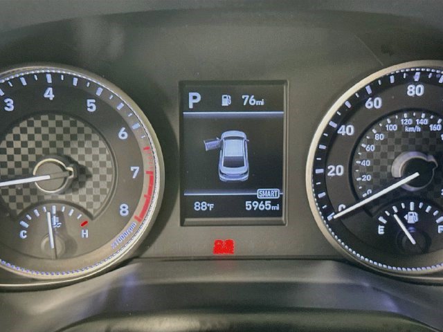 Used 2020 Hyundai Elantra SE FWD image 15