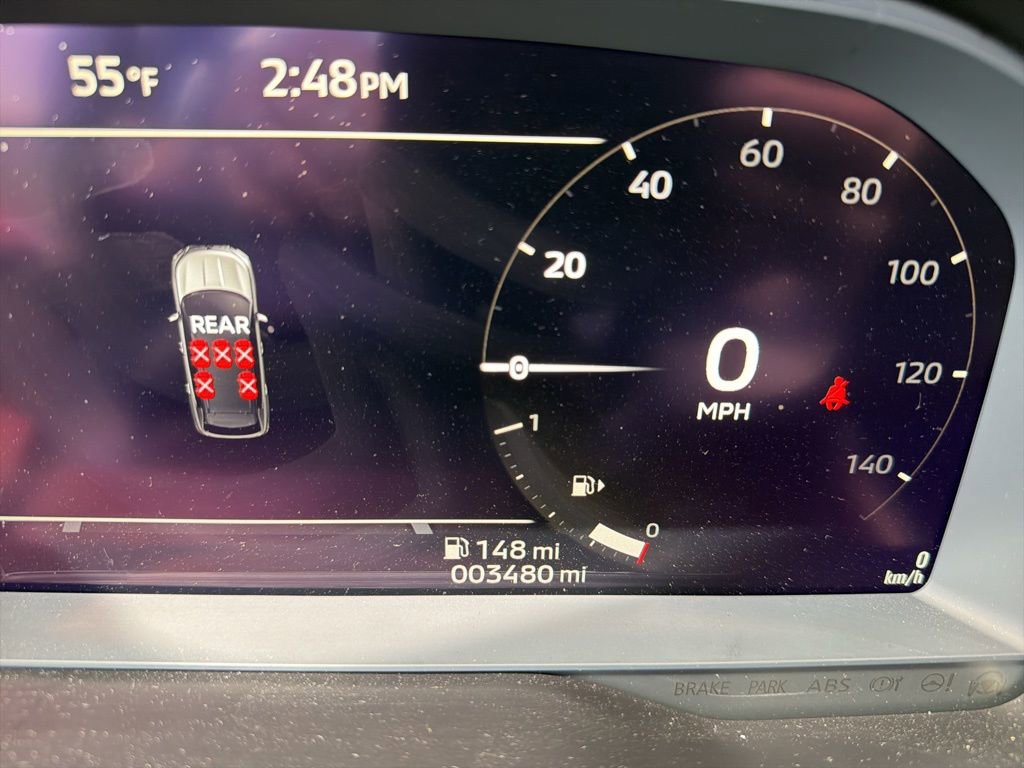 Used 2025 Mitsubishi Outlander SE image 13