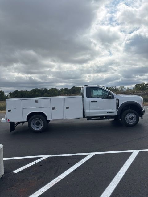 New 2026 Ford F550 4x4 Regular Cab Super Duty image 4