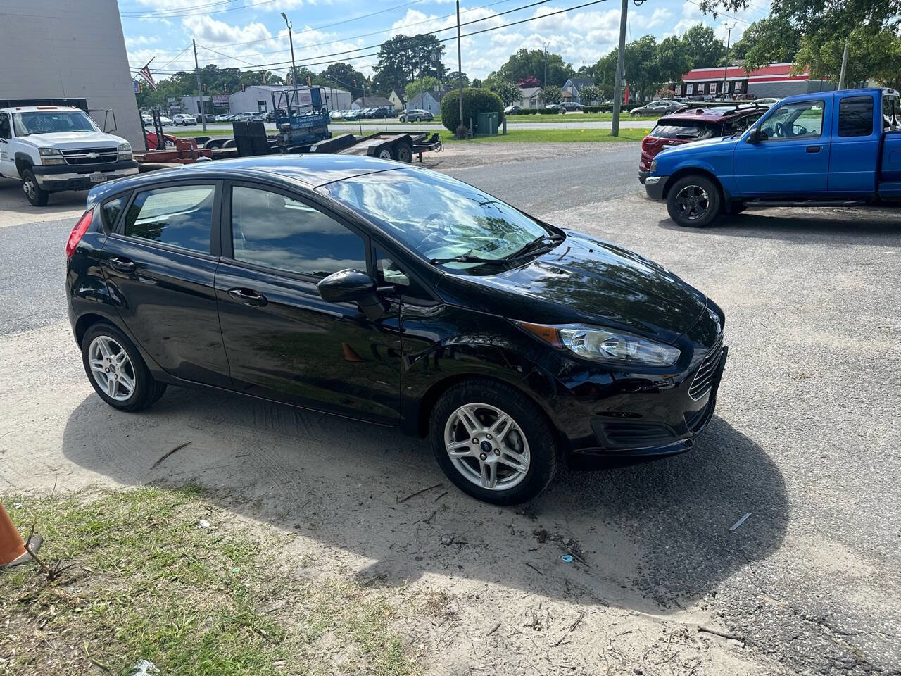 Used 2019 Ford Fiesta SE FWD image 14