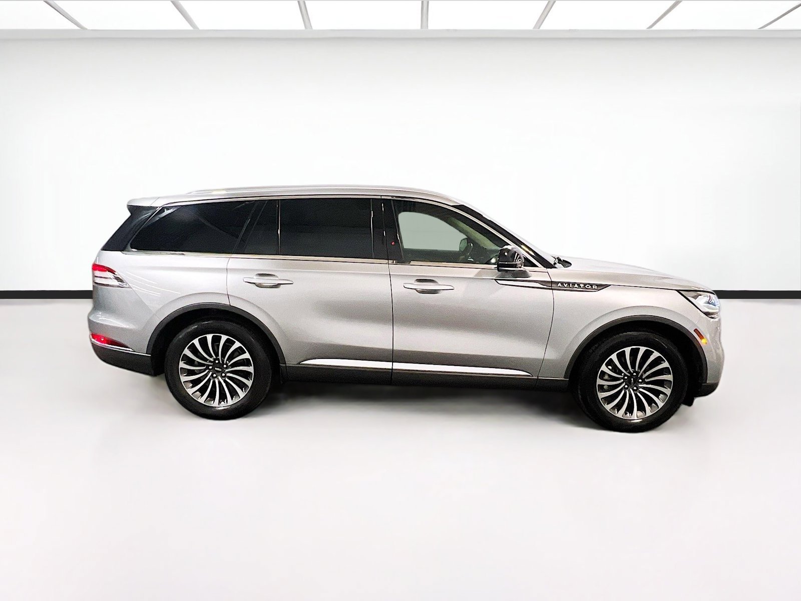 Used 2020 Lincoln Aviator Reserve AWD/4WD image 26