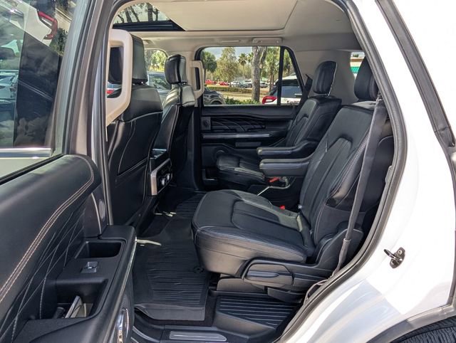 Used 2020 Ford Expedition Platinum AWD/4WD image 14