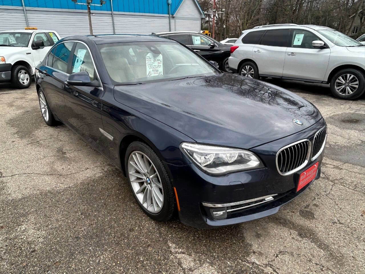Used 2015 BMW 750Li xDrive AWD/4WD image 14