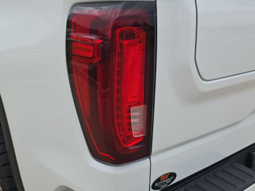 Used 2024 GMC Sierra 1500 AT4 w/ AT4 Premium Package AWD/4WD image 35