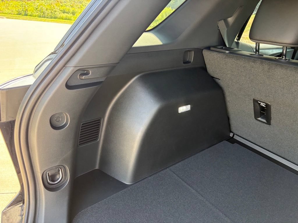 New 2027 Chevrolet Equinox LT w/ Convenience Package II FWD image 47