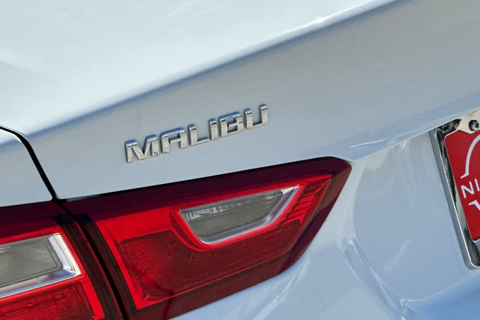 Used 2024 Chevrolet Malibu LT FWD image 34