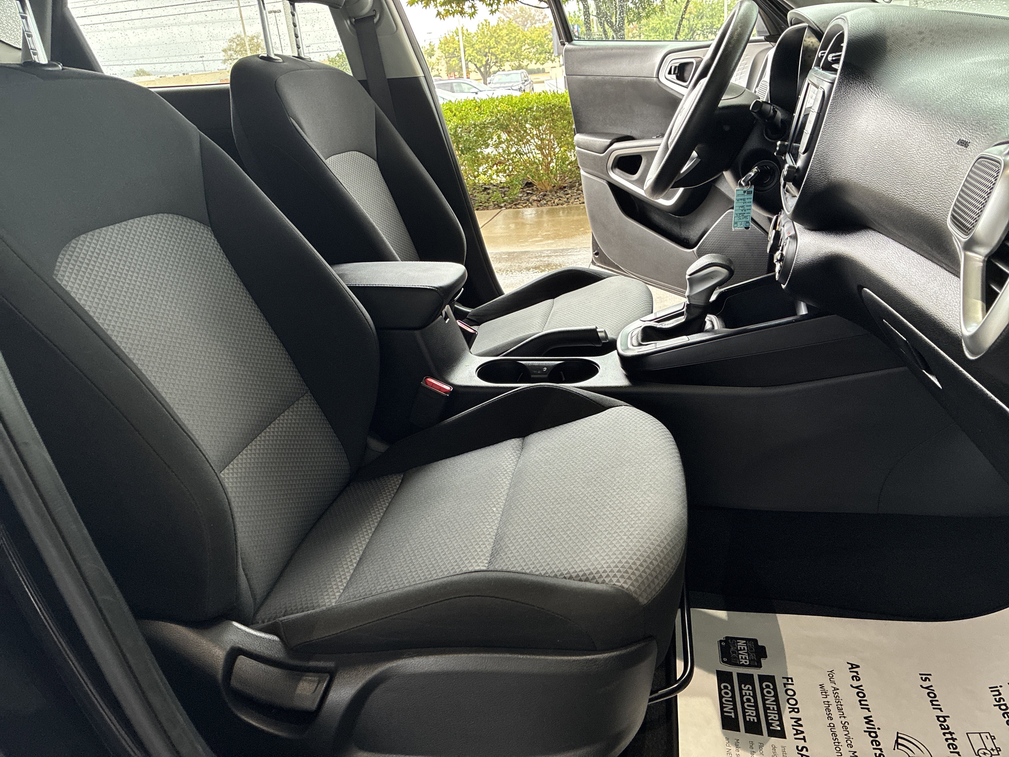 Used 2023 Kia Soul LX w/ LX Technology Package image 20