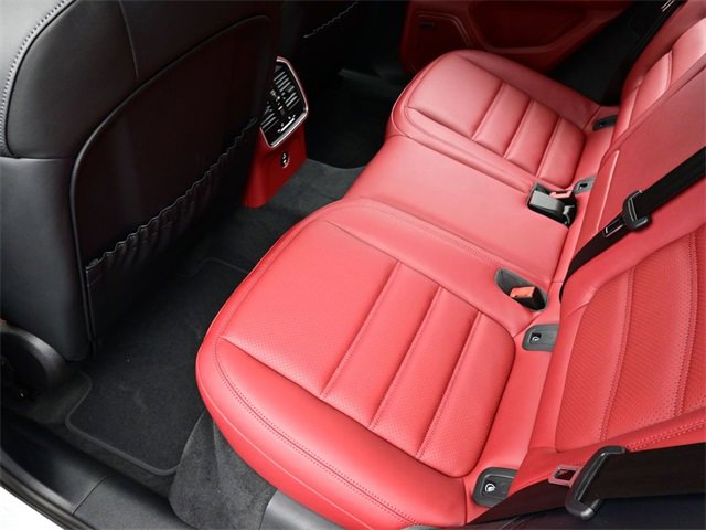 New 2026 Porsche Macan image 15