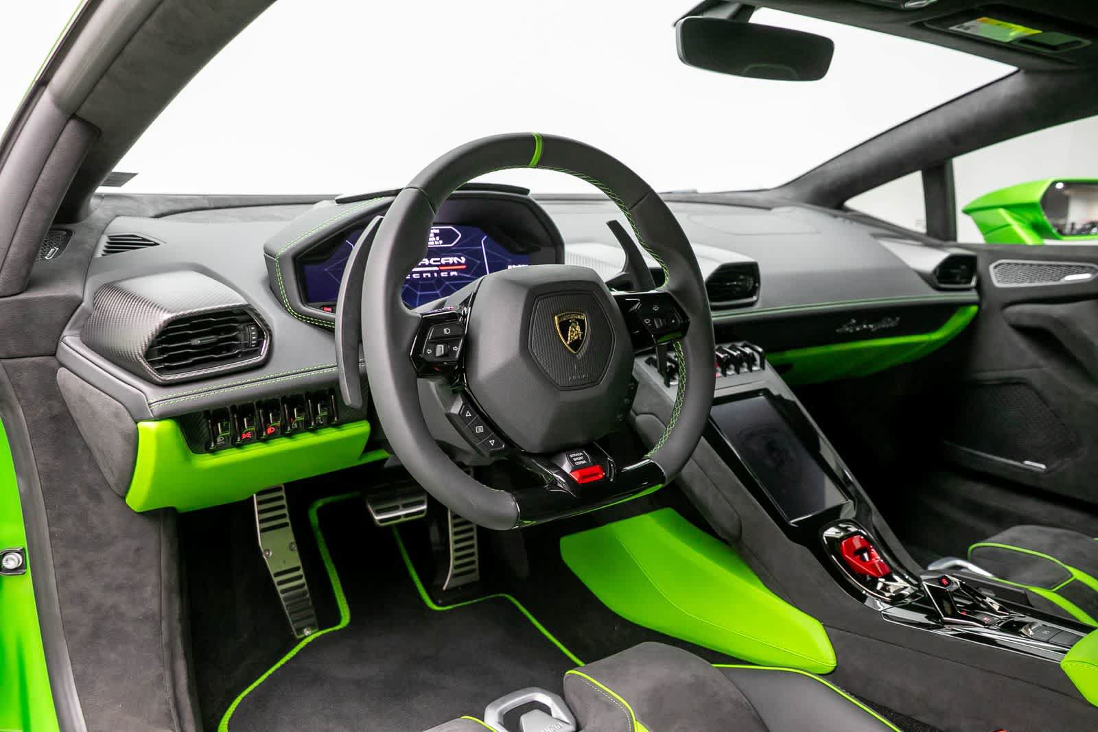Used 2024 Lamborghini Huracan Tecnica RWD image 2