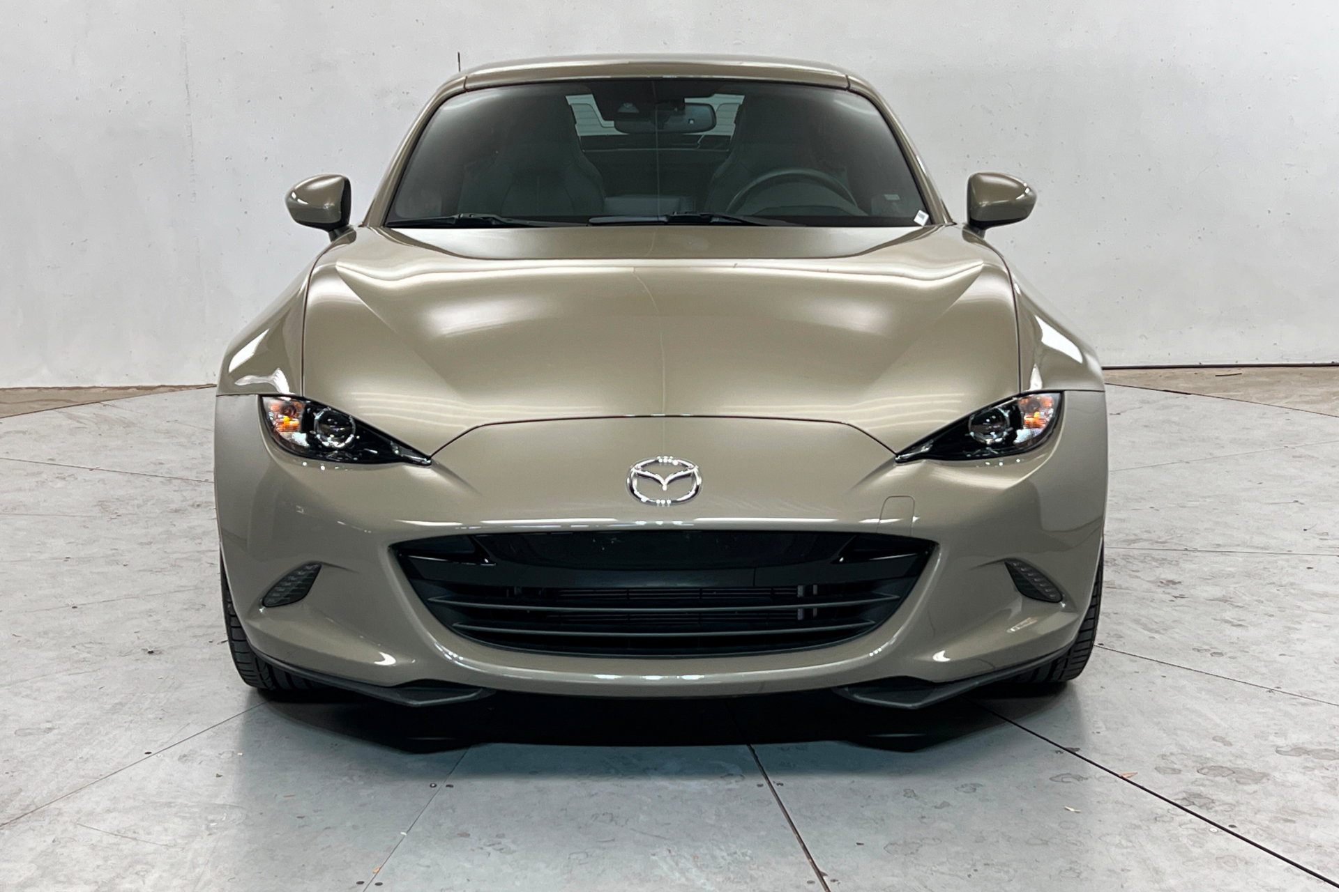 Used 2023 MAZDA MX-5 Miata Grand Touring RWD image 9