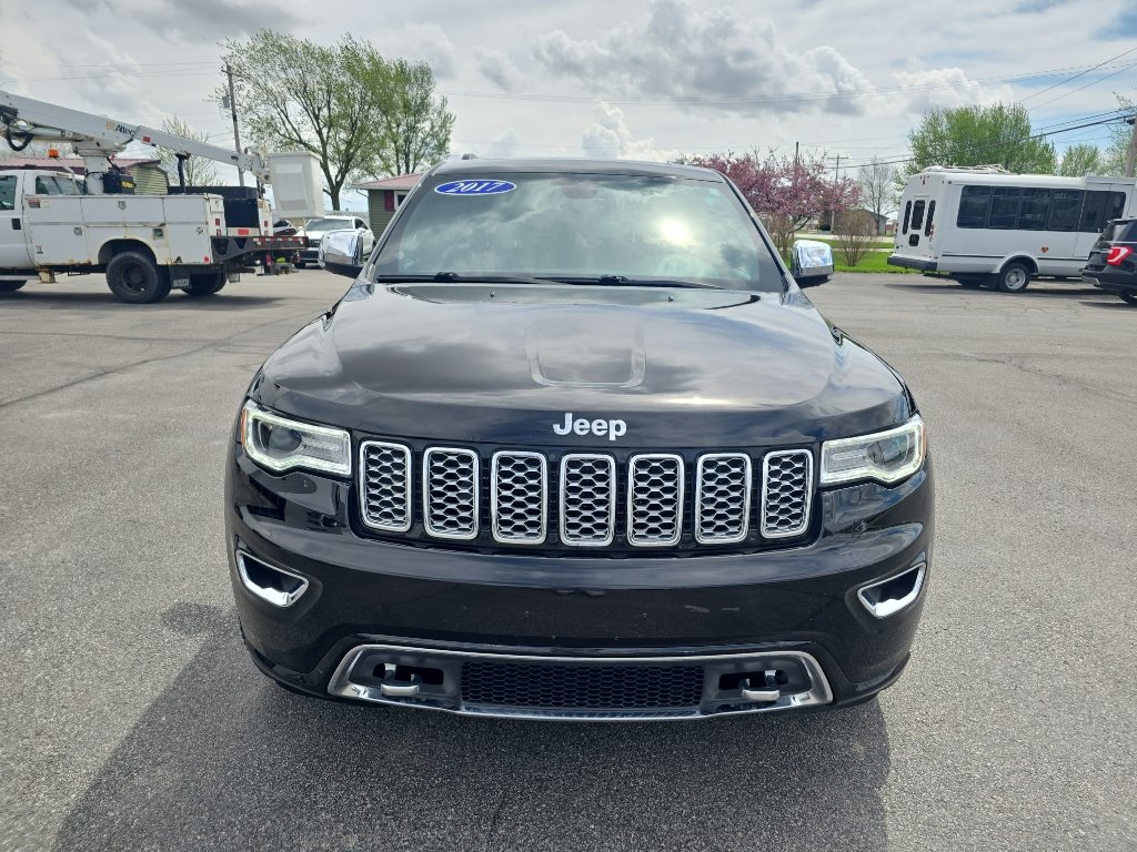 Used 2017 Jeep Grand Cherokee Overland image 3