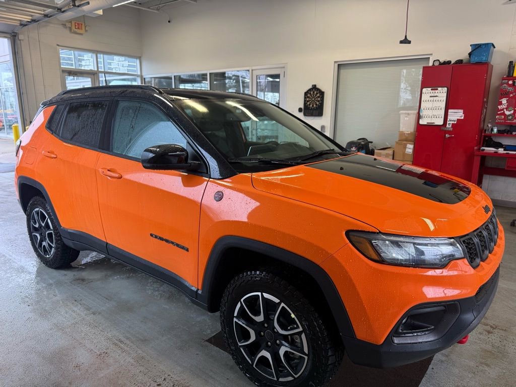 New 2026 Jeep Compass Trailhawk image 2