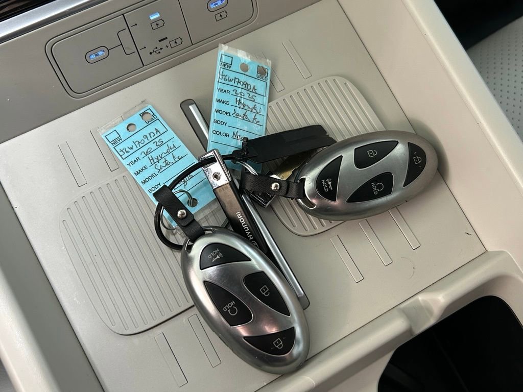 Used 2025 Hyundai Santa Fe SE image 47