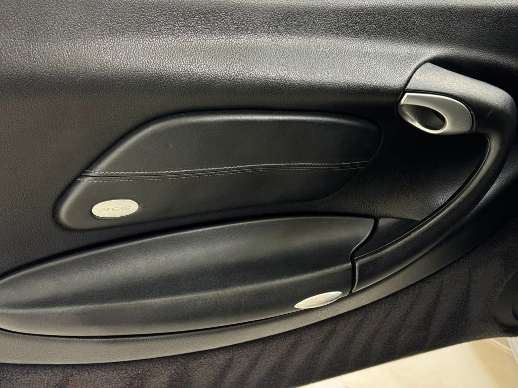 Used 2002 Porsche 911 Cabriolet image 38