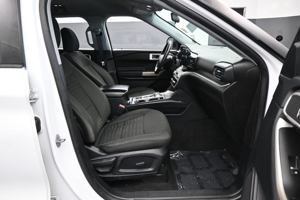 Used 2020 Ford Explorer XLT RWD image 40