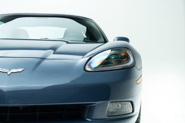 Used 2011 Chevrolet Corvette Coupe w/ 1LT image 7