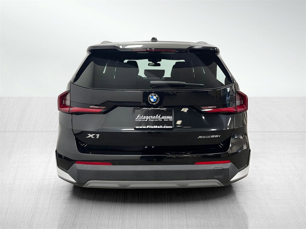 Used 2023 BMW X1 xDrive28i image 6