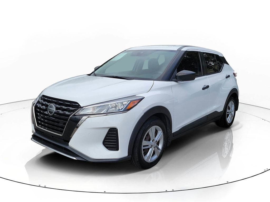 Certified 2021 Nissan Kicks S image 3