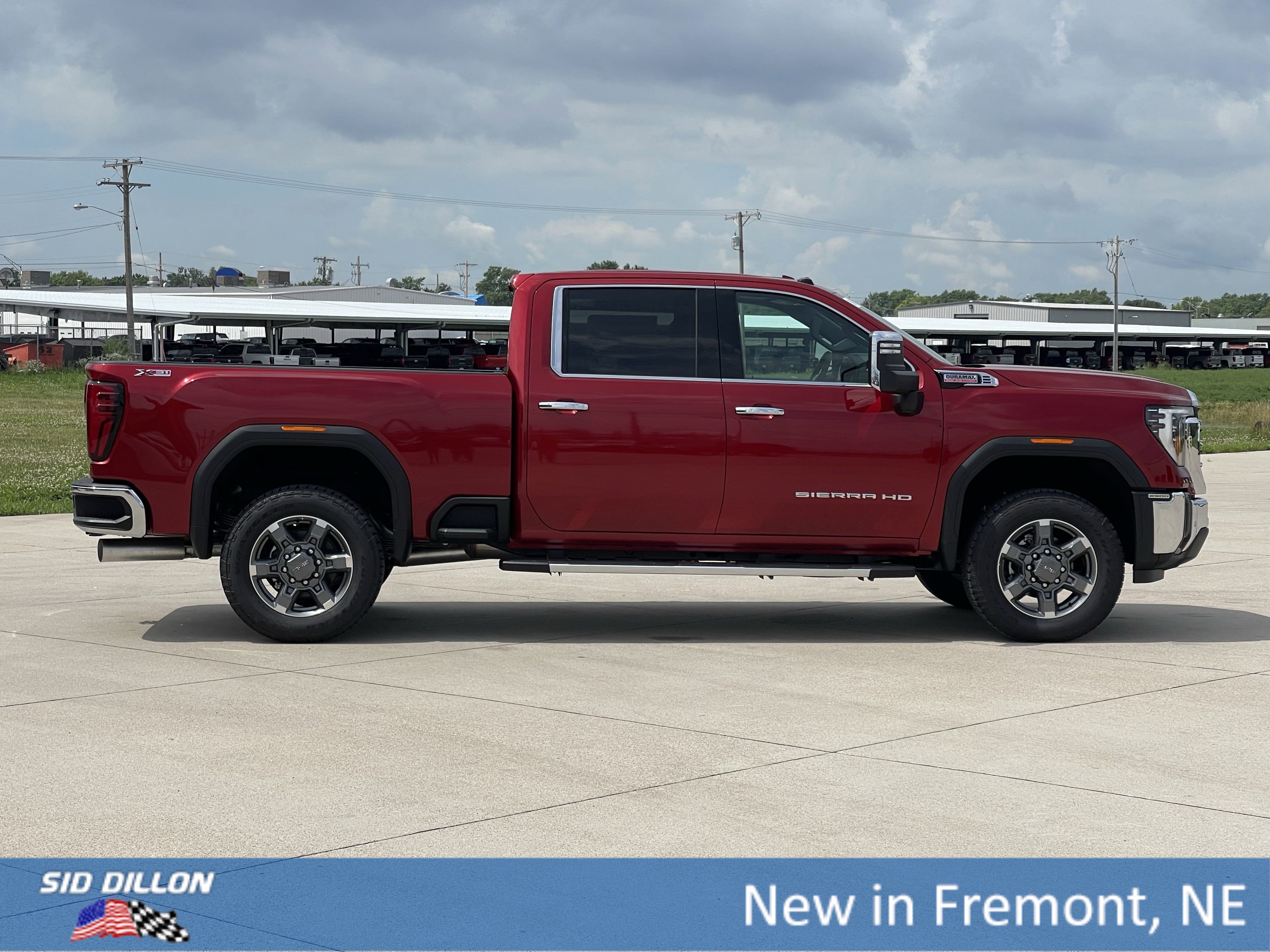 New 2025 GMC Sierra 2500 SLT w/ SLT Premium Package image 13