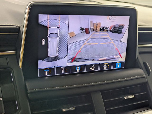 Used 2021 GMC Yukon XL SLT w/ SLT Premium Package image 22