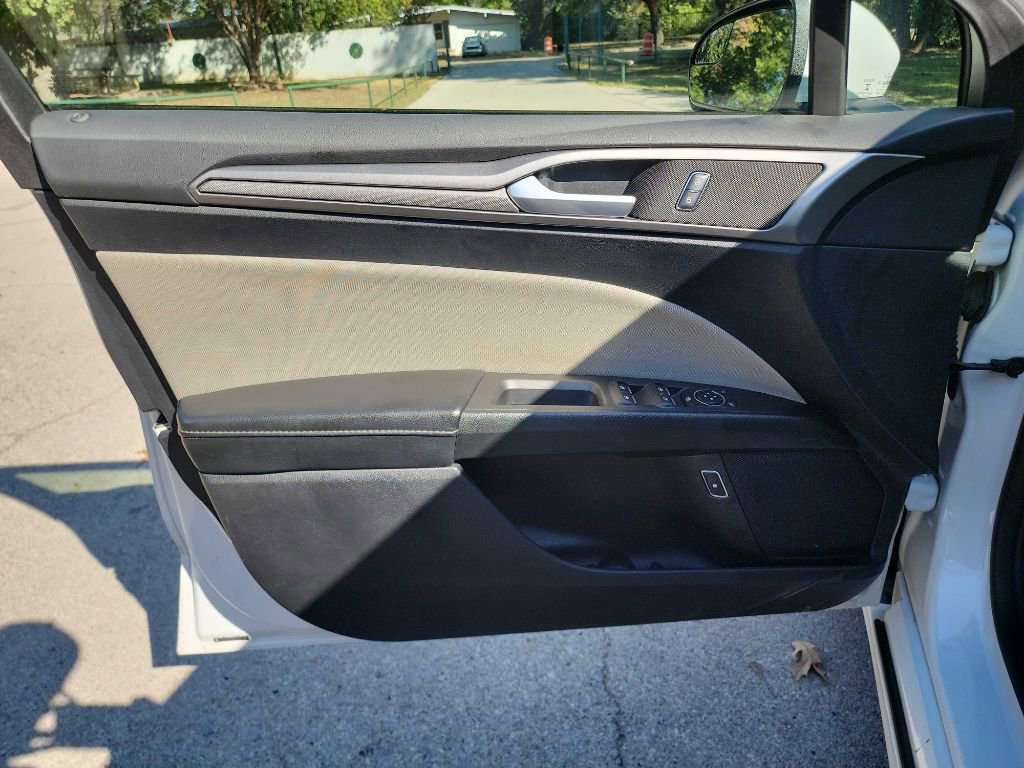 Used 2018 Ford Fusion S image 14