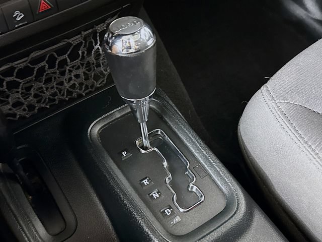 Used 2018 Jeep Wrangler Unlimited Sport S AWD/4WD image 12