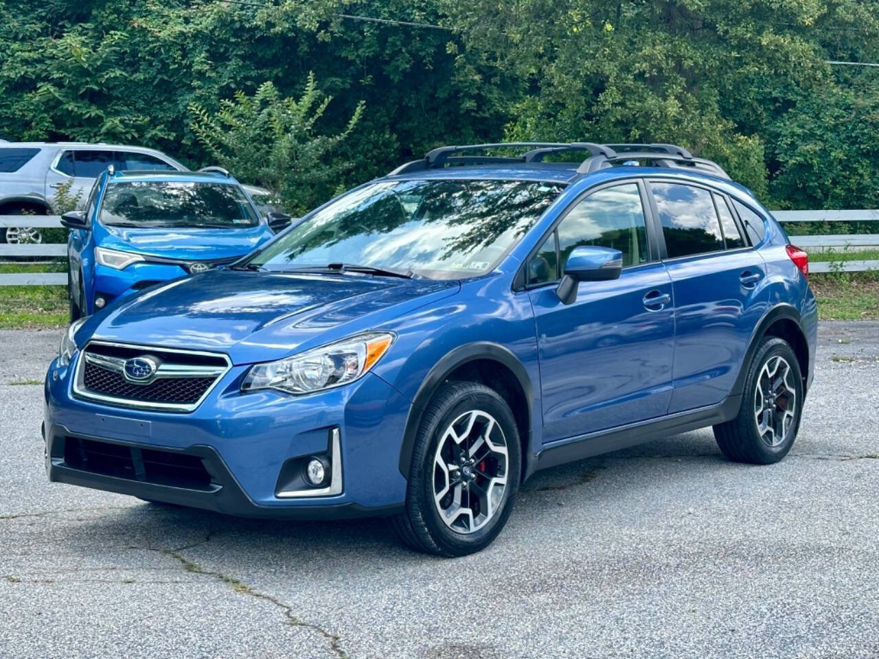 Used 2017 Subaru Crosstrek 2.0i Limited AWD/4WD image 4