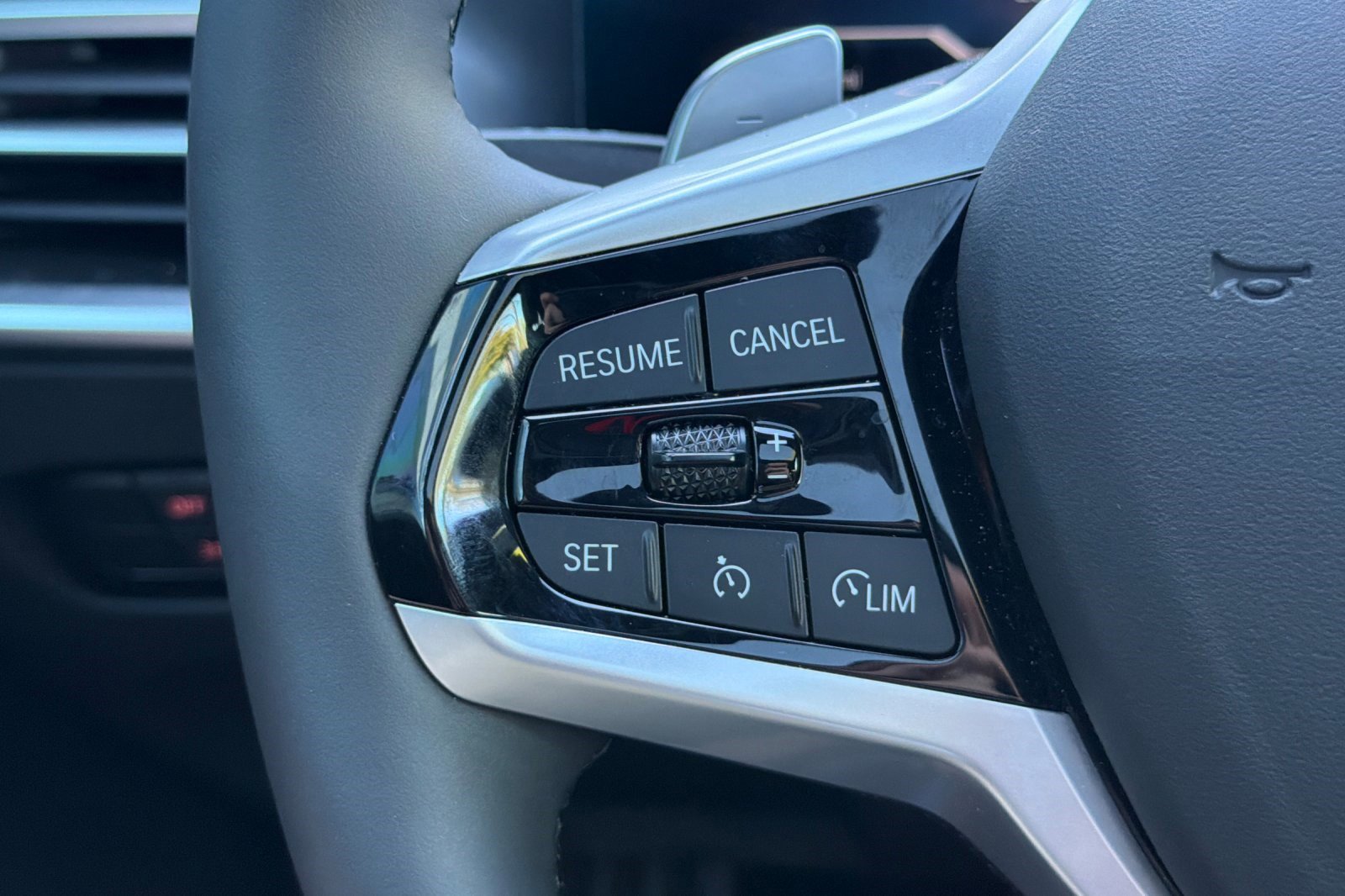 Used 2025 BMW 230i Coupe image 31